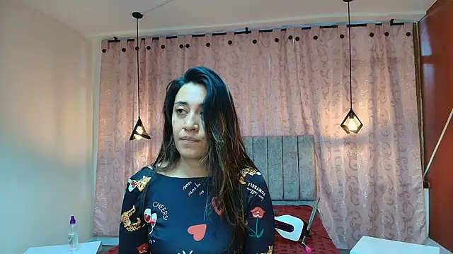 VioletaScott  online show from December 3, 2025, 1:31 pm