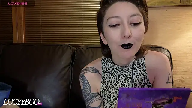 Snapshot of lovelylucyy chatting on January 8, 2026, 12:46 am lovelylucyy online show from January 8, 2026, 12:46 am