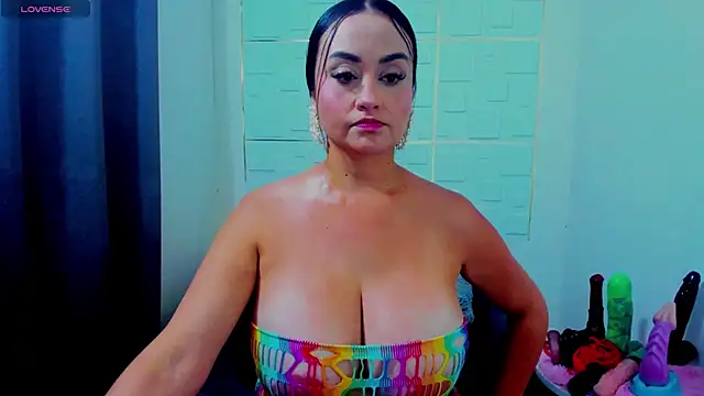 Snapshot of IsaSixty9 chatting on March 8, 2025, 12:09 pm IsaSixty9 online show from March 8, 2025, 12:09 pm