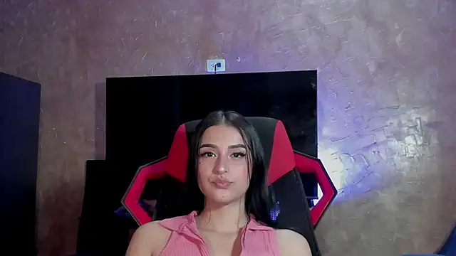 Snapshot of Charlotte_greys chatting on February 24, 2025, 11:52 pm Charlotte greys online show from February 24, 2025, 11:52 pm