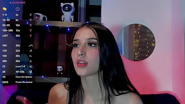 Snapshot of Charlotte_greys chatting on March 22, 2025, 3:30 am Charlotte greys online show from March 22, 2025, 3:30 am