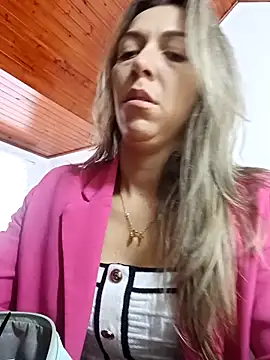 Snapshot of rachellboom chatting on December 14, 2025, 9:30 pm rachellboom online show from December 14, 2025, 9:30 pm