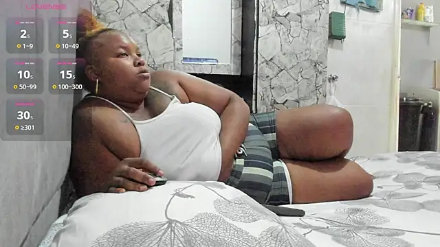 Snapshot of briyinabloom_ chatting on March 19, 2025, 4:13 pm briyinabloom online show from March 19, 2025, 4:13 pm