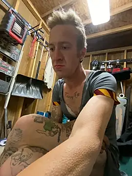 bentoverblonde online show from October 27, 2025, 5:00 am