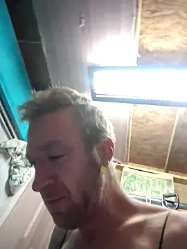 bentoverblonde online show from November 5, 2025, 4:56 am