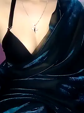 L ucy1 online show from February 16, 2025, 5:26 pm