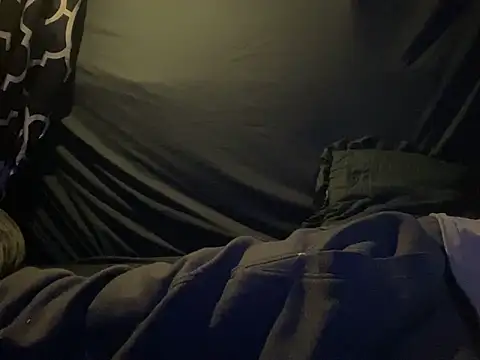 BigMac1596 online show from October 3, 2025, 6:43 am