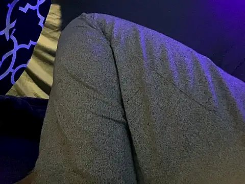 BigMac1596 online show from October 16, 2025, 9:27 pm