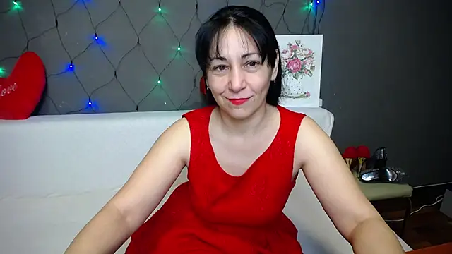 Snapshot of LiluGrants chatting on February 16, 2026, 7:32 pm LiluGrants online show from February 16, 2026, 7:32 pm