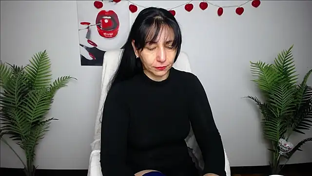 Snapshot of LiluGrants chatting on February 18, 2026, 7:10 pm LiluGrants online show from February 18, 2026, 7:10 pm