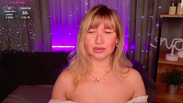 MilaBott online show from February 23, 2025, 11:25 pm