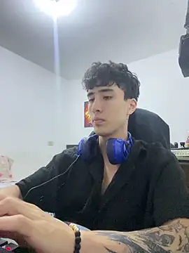 Snapshot of gojo_satoru_18 chatting on February 4, 2026, 10:15 pm gojo satoru 18 online show from February 4, 2026, 10:15 pm