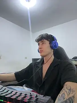 Snapshot of gojo_satoru_18 chatting on February 12, 2026, 4:40 am gojo satoru 18 online show from February 12, 2026, 4:40 am