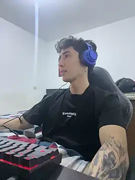 Snapshot of gojo_satoru_18 chatting on February 13, 2026, 2:40 am gojo satoru 18 online show from February 13, 2026, 2:40 am