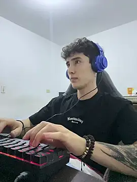 Snapshot of gojo_satoru_18 chatting on February 14, 2026, 1:46 am gojo satoru 18 online show from February 14, 2026, 1:46 am