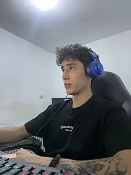 Snapshot of gojo_satoru_18 chatting on February 15, 2026, 8:57 am gojo satoru 18 online show from February 15, 2026, 8:57 am