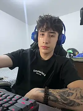 Snapshot of gojo_satoru_18 chatting on February 28, 2026, 12:00 am gojo satoru 18 online show from February 28, 2026, 12:00 am