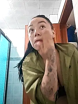 Snapshot of helena_smith chatting on October 22, 2025, 3:07 am helena smith online show from October 22, 2025, 3:07 am