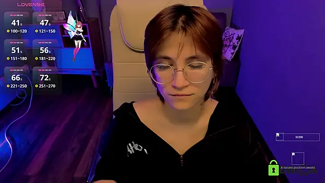 Moon13152 online show from November 22, 2025, 9:14 pm