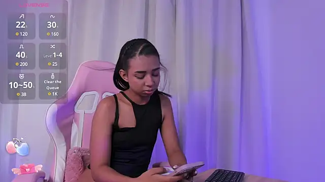 suzanelee online show from January 21, 2025, 9:25 pm