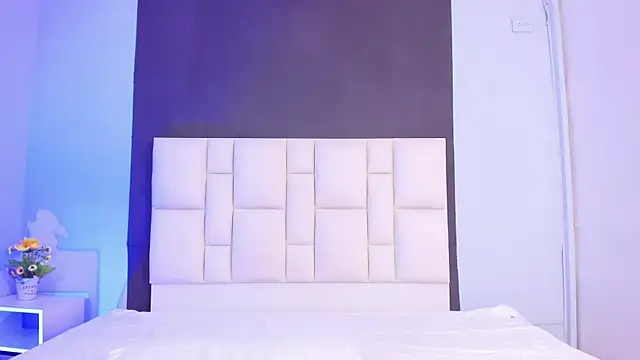 suzanelee online show from March 11, 2025, 5:46 pm