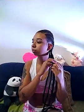 suzanelee online show from September 10, 2025, 10:15 am