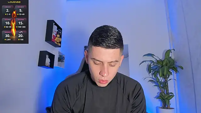 Yeiko Romero  online show from September 11, 2025, 5:24 pm