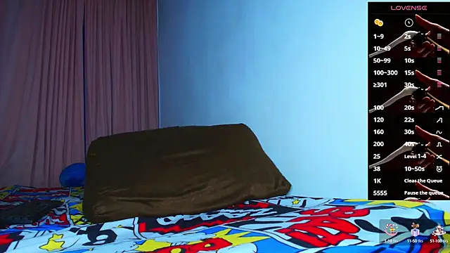 Snapshot of Thomass00 chatting on September 18, 2025, 3:30 am Thomass00 online show from September 18, 2025, 3:30 am