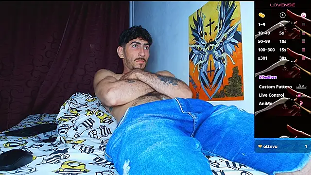 Snapshot of Thomass00 chatting on October 21, 2025, 2:23 am Thomass00 online show from October 21, 2025, 2:23 am