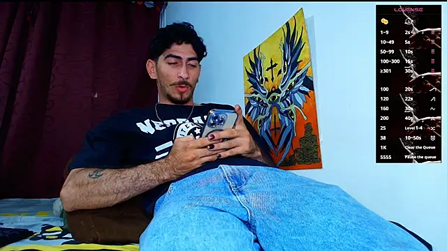 Snapshot of Thomass00 chatting on November 24, 2025, 1:16 am Thomass00 online show from November 24, 2025, 1:16 am