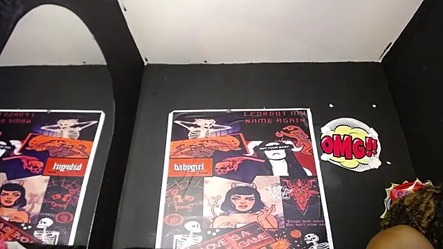 TIFFANYYSTAR online show from February 21, 2025, 1:55 pm