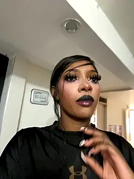 TIFFANYYSTAR online show from October 9, 2025, 12:58 pm