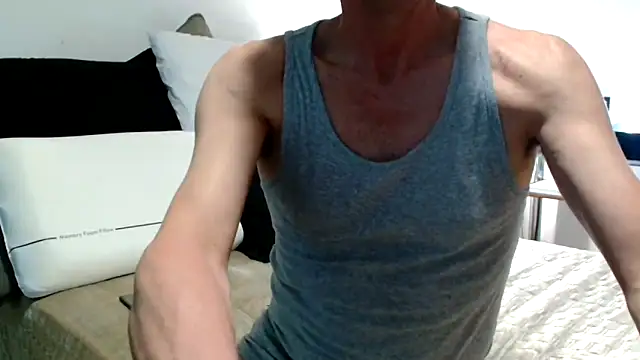 Snapshot of ImYourXtoy chatting on May 31, 2026, 7:04 pm ImYourXtoy online show from May 31, 2026, 7:04 pm