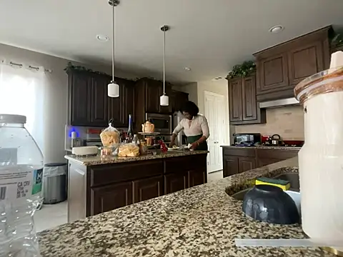 wynterheat online show from March 29, 2026, 1:44 pm