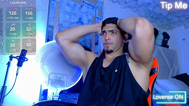 Rich boy01 online show from October 13, 2025, 4:29 pm