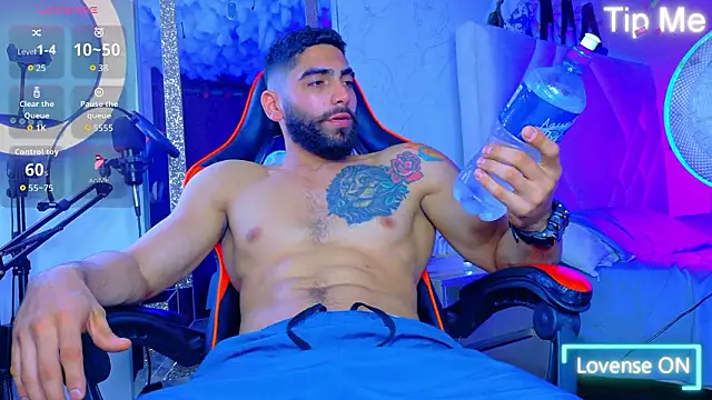 Rich boy01 online show from March 21, 2026, 2:38 am