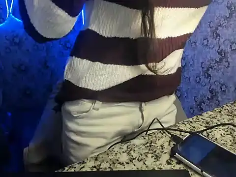 Snapshot of aarjulove chatting on February 1, 2025, 4:33 pm aarjulove online show from February 1, 2025, 4:33 pm