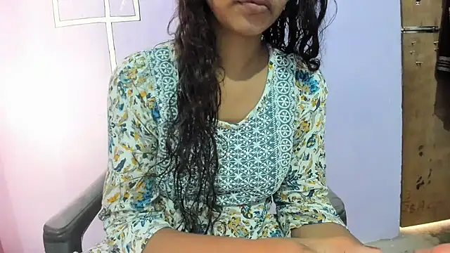 Snapshot of aarjulove chatting on September 24, 2025, 9:56 am aarjulove online show from September 24, 2025, 9:56 am