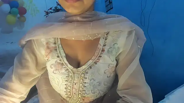 aarjulove online show from February 7, 2026, 10:41 am