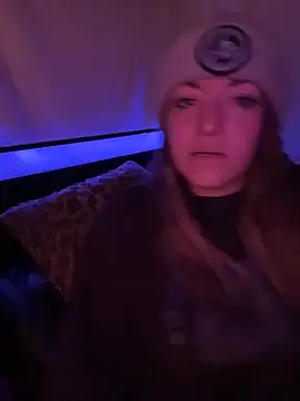 Snapshot of SummerV91 chatting on February 15, 2026, 11:45 pm SummerV91 online show from February 15, 2026, 11:45 pm