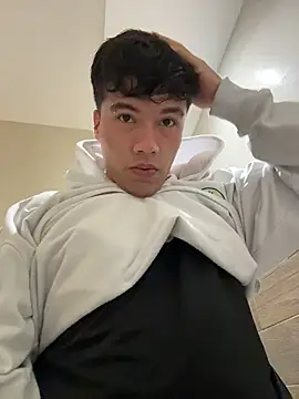 Logan smith1 online show from November 27, 2025, 8:00 pm