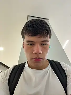 Logan smith1 online show from December 5, 2025, 6:48 pm