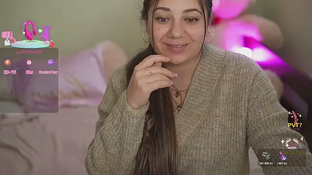 JulietDream online show from November 25, 2025, 11:21 am