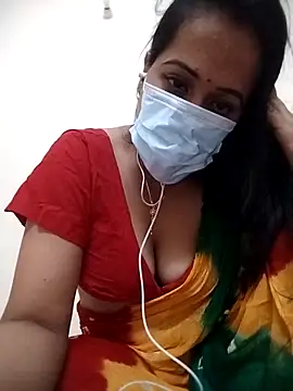 Snapshot of poojashine chatting on October 26, 2025, 6:47 pm poojashine online show from October 26, 2025, 6:47 pm