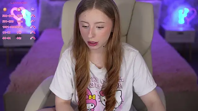 Snapshot of SilverrMoon chatting on March 17, 2025, 11:21 pm SilverrMoon online show from March 17, 2025, 11:21 pm