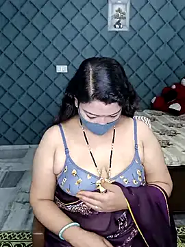 Snapshot of Cute-Raashii chatting on March 3, 2025, 4:35 pm Cute-Raashii online show from March 3, 2025, 4:35 pm