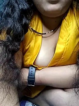 Snapshot of Cute-Raashii chatting on March 13, 2025, 5:07 pm Cute-Raashii online show from March 13, 2025, 5:07 pm