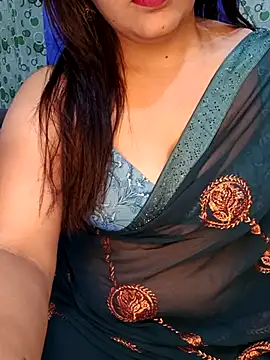 Snapshot of Cute-Raashii chatting on October 15, 2025, 1:06 am Cute-Raashii online show from October 15, 2025, 1:06 am