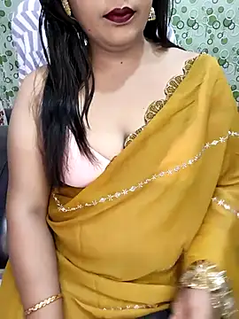 Snapshot of Cute-Raashii chatting on November 7, 2025, 12:32 am Cute-Raashii online show from November 7, 2025, 12:32 am