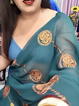 Snapshot of Cute-Raashii chatting on January 17, 2026, 1:10 am Cute-Raashii online show from January 17, 2026, 1:10 am